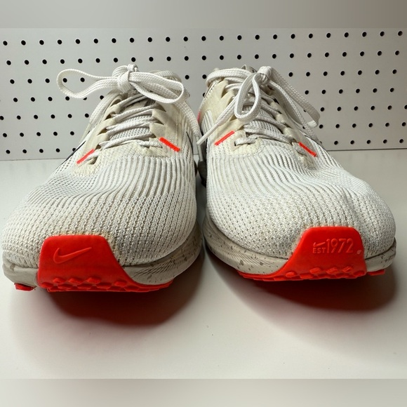 Nike Air Zoom Pegasus 40 White Obsidian Men's Size 12 Activewear Workout Running - Picture 10 of 15
